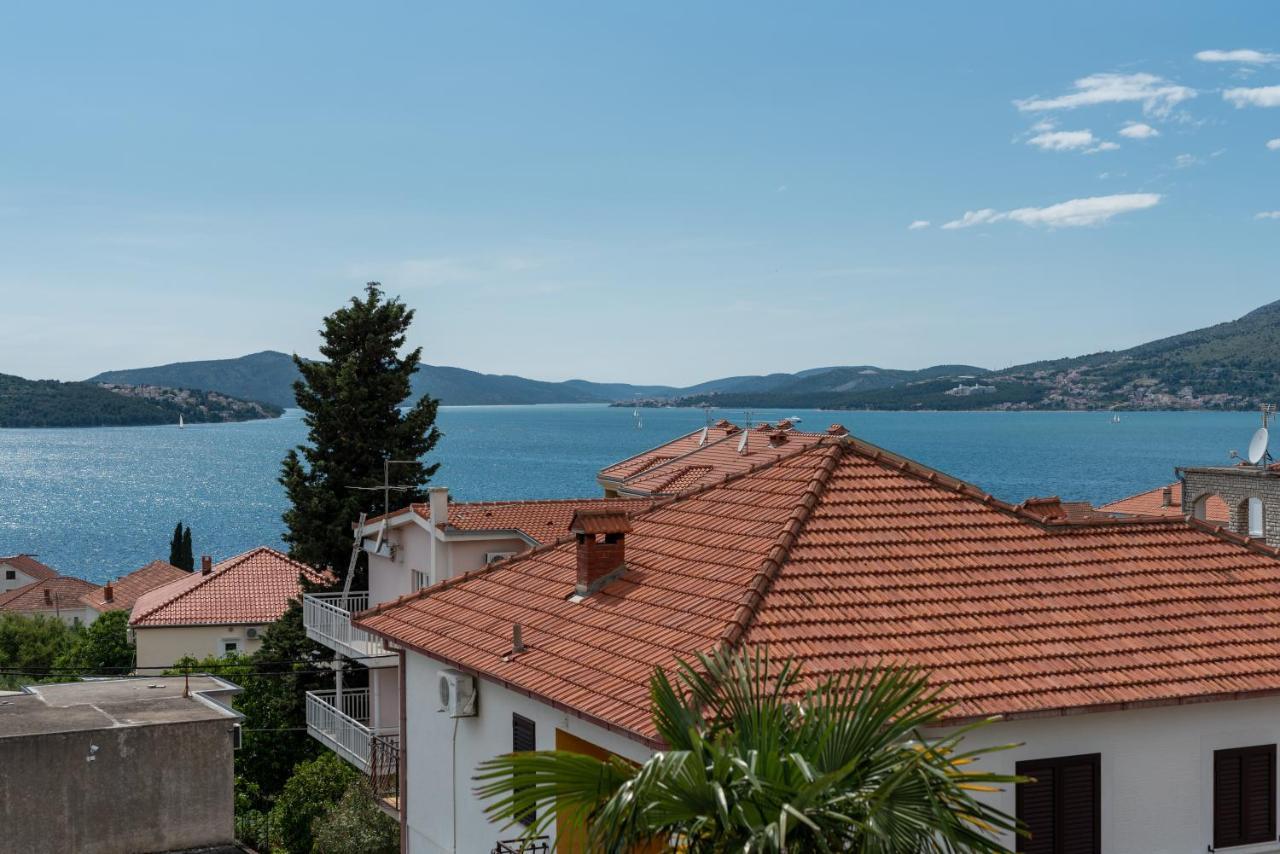 Villa Eight By Villa Kuzmanic Trogir Eksteriør billede